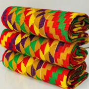 الملابس والمنسوجات